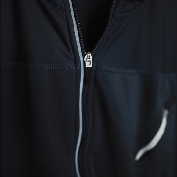 Nike ZIPUP - Picture 2 of 2
